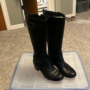 Clark’s Women’s high boot. Black size 7